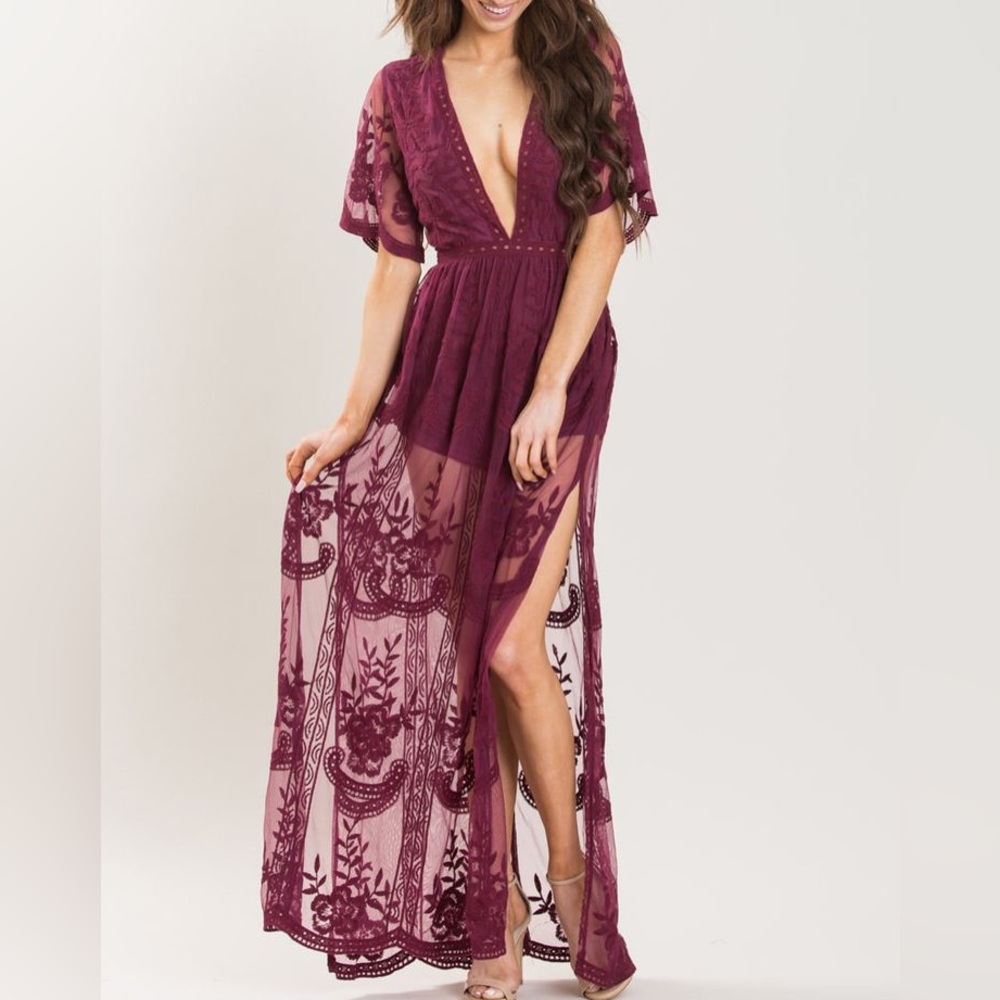 NWT LACE ROMPER MAXI DRESS